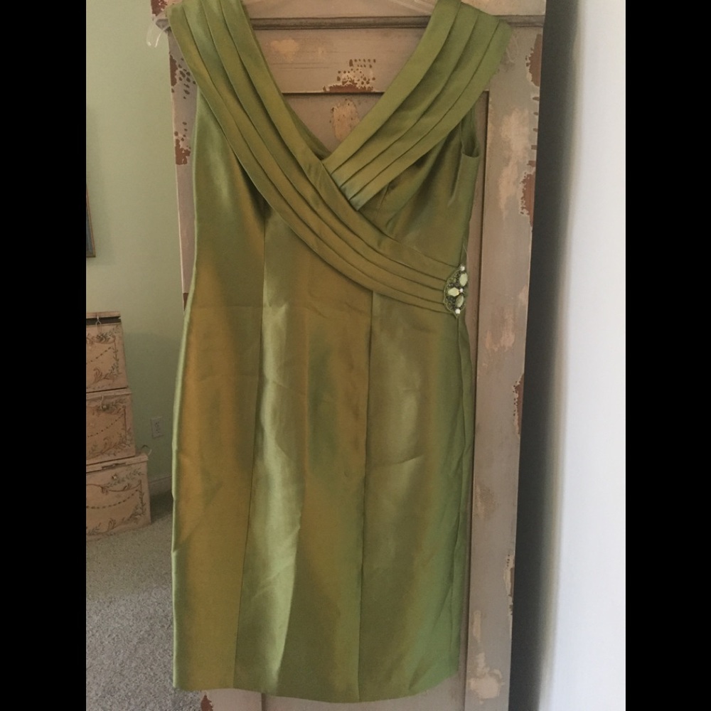 Dress/Patra - Picture 2 of 7